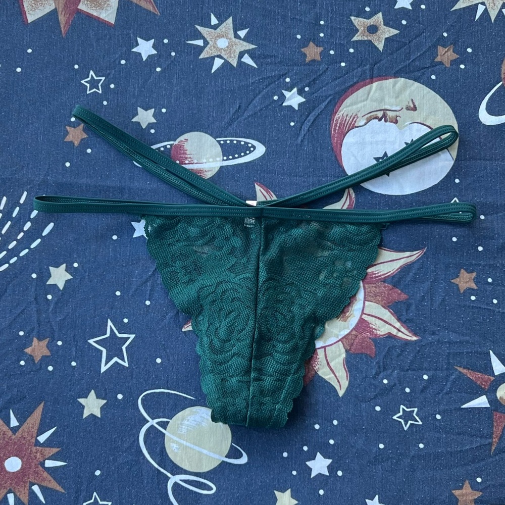 PINK Victoria’s Secret Dark Green Lace Strappy Lingerie Thong Women’s Medium
